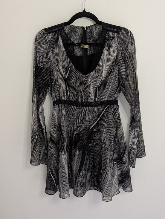 Guess Dresses & Skirts - Guess Black Long Sleeve Fit and Flare Dress Size 0